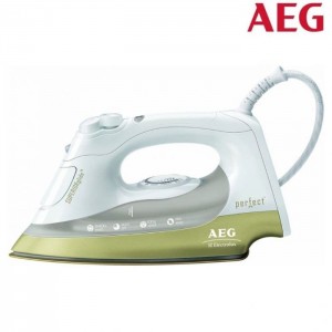 مكواة بخار ذكية - 2400 واط - AEG DB 7540 - مانعة للتكلس