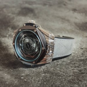 ساعة هيبلوت/HUBLOT كوبي مضلع موديل 992703