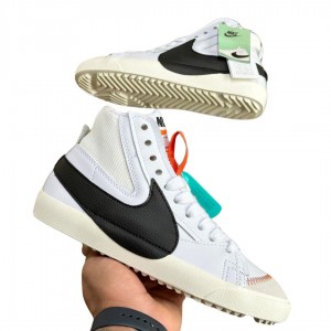 بوط رياضة رجالي Nike Blazer Jambo لون ابيض