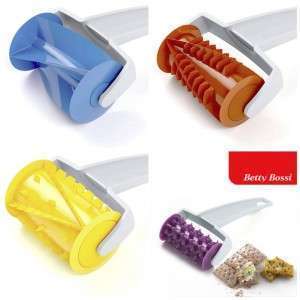 رولر العجين لتزيين البسكويت