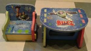 طاولة مع كرسي خشب للاطفال