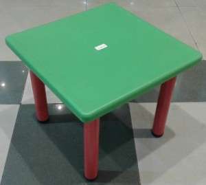 طاولة دراسة للاطفال 