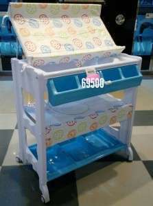 تخت حمام  للاطفال (بانيو + طاولة غيار) B070