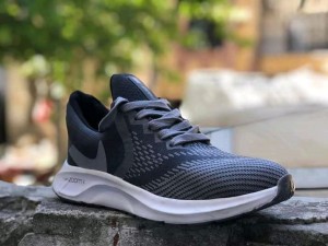 بوط رياضة رجالي نايك زوم Nike Zoom