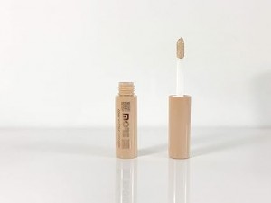 خافي عيوب MORE Cover And Blur Concealer - بيج طبيعي درجة 02