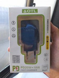 راسية شاحن OTL FAST CHARGING OG-03 PD20W+18W
